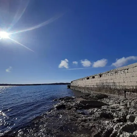 Aurora Tatil Evi Ližnjan